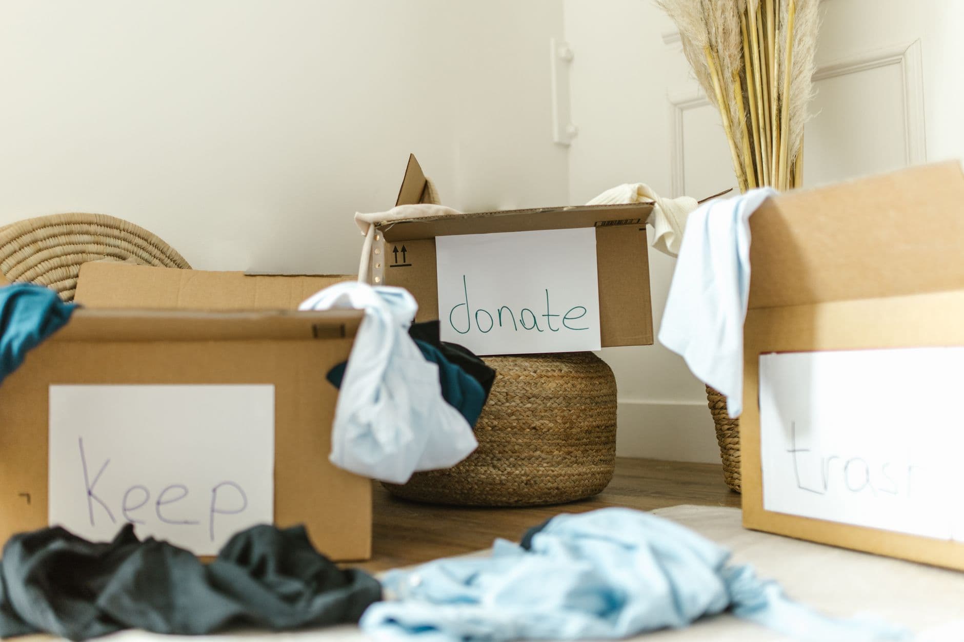 Cover image for How to Declutter Holiday Decorations: A Step-by-Step Guide