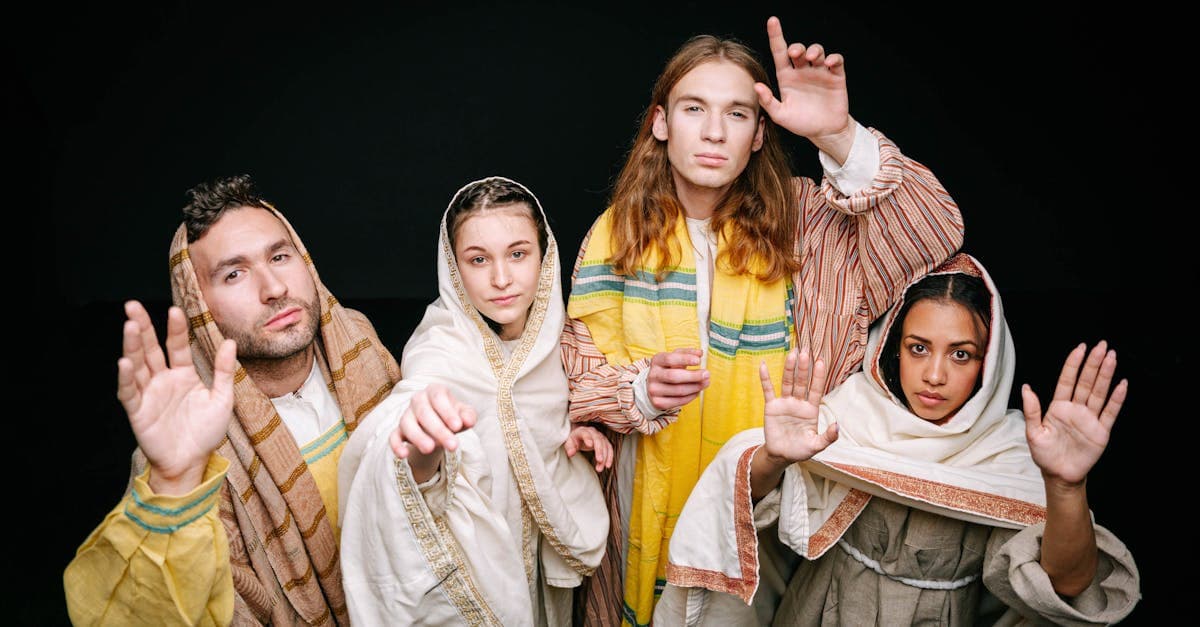 Cover Image for Voice Actor Guide: 7 Tips to Choose the Right Talent